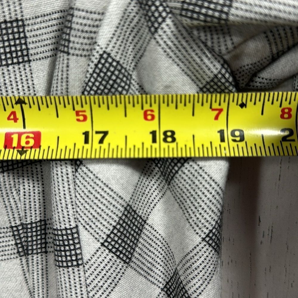 Cabi Gray Gingham Check Blazer Preppy Tailored Business Casual Jacket Workwear - Picture 15 of 16